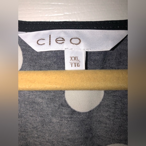 CLEO | Polka Dotted Blouse: XXL - Picture 10 of 16